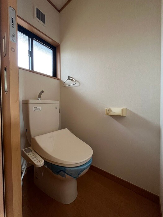 物件内観写真11　(トイレ)