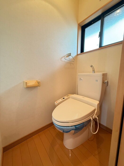 物件内観写真13　(トイレ)