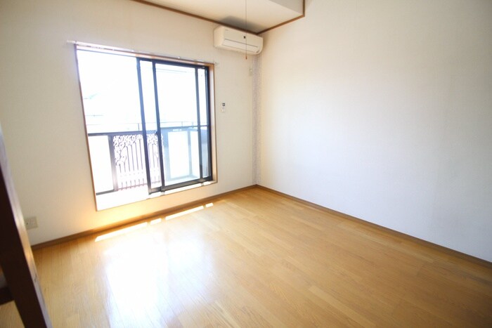 物件内観写真5　(居室)