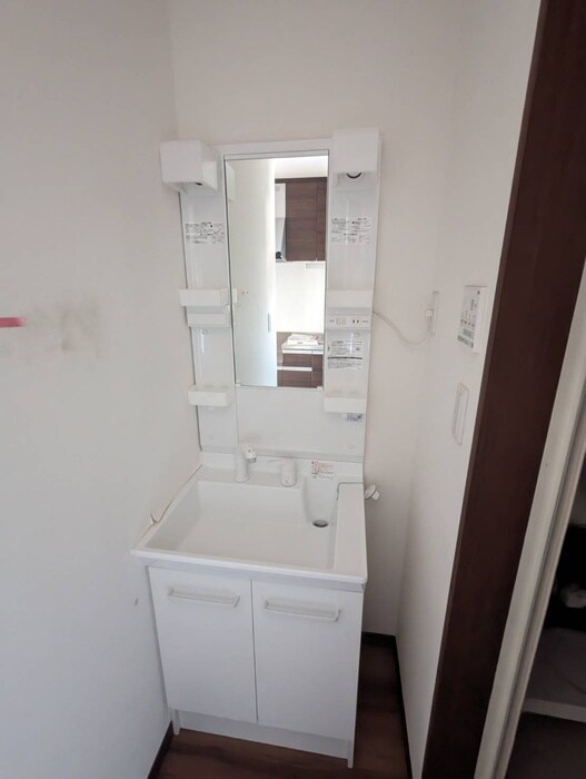 物件内観写真11　(洗面)