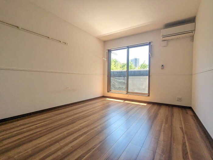 物件内観写真17　(居室)