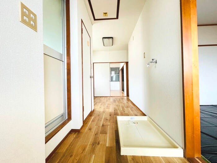 物件内観写真17　(廊下)