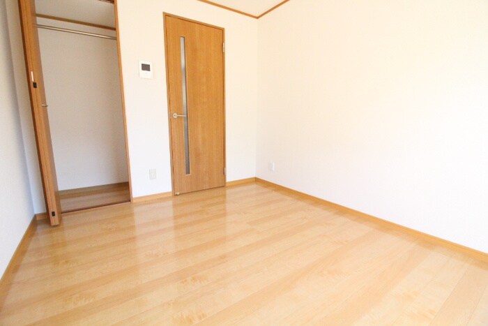 物件内観写真19　(居室)