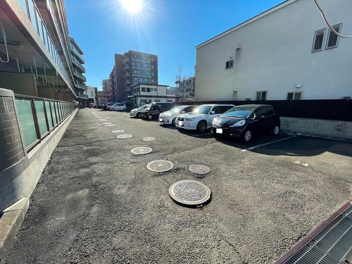 サンビレッジの駐車場