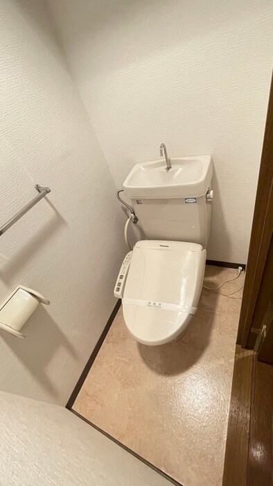 物件内観写真10　(トイレ)