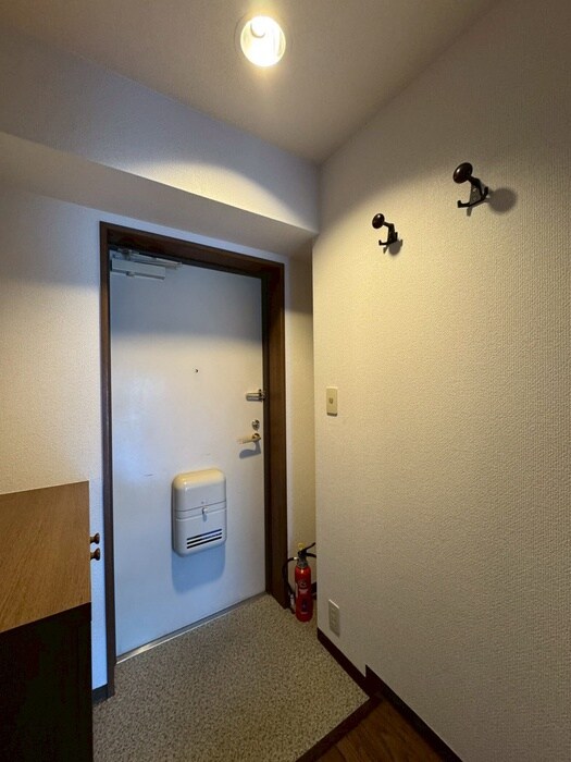 物件内観写真20　(玄関)