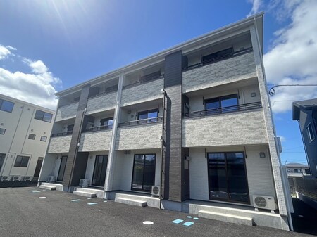 APTセレーナB棟外観写真