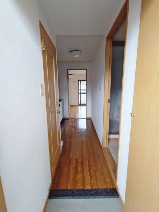 物件内観写真19　(玄関)