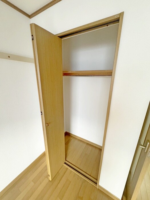 物件内観写真12　(収納)
