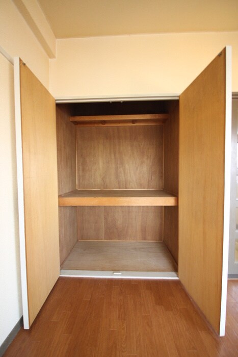 物件内観写真15　(収納)