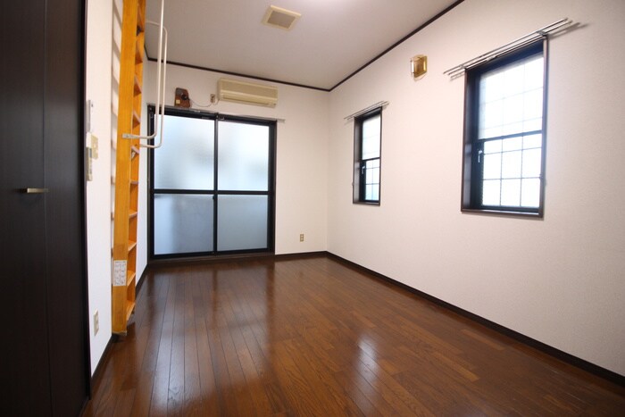 物件内観写真7　(居室)