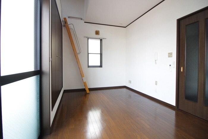 物件内観写真9　(居室)