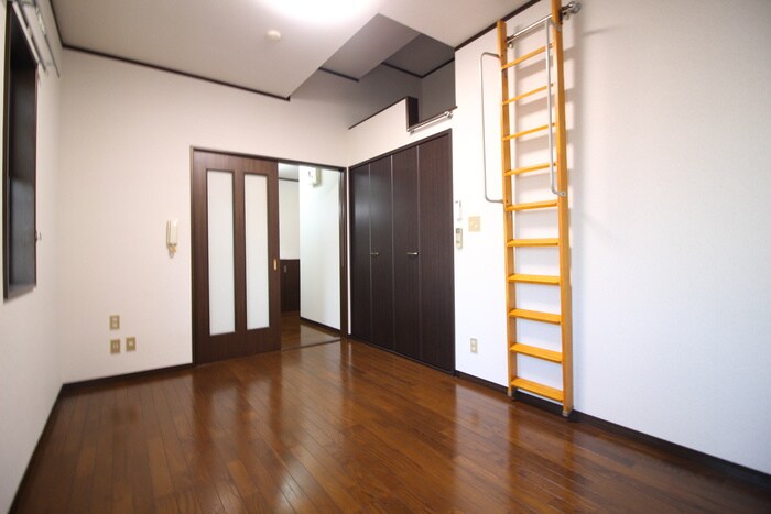 物件内観写真9　(居室)