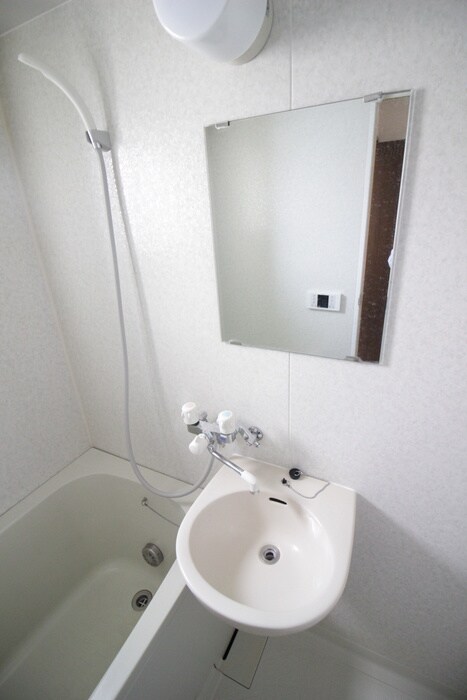 物件内観写真12　(洗面)