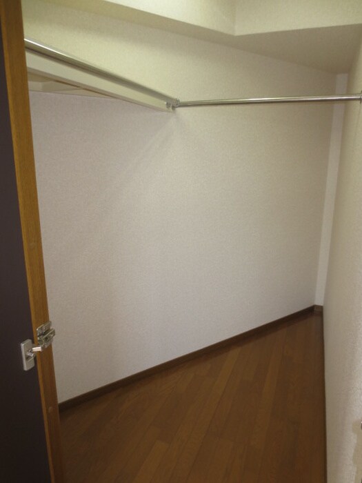 物件内観写真16　(収納)