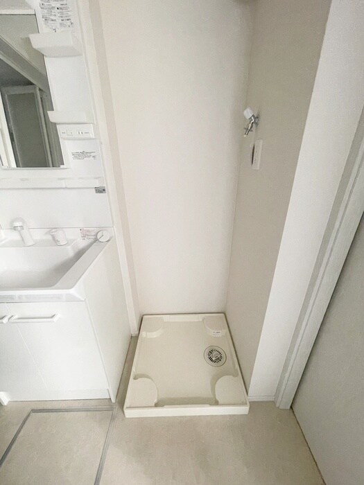 物件内観写真12　(洗濯機置場)