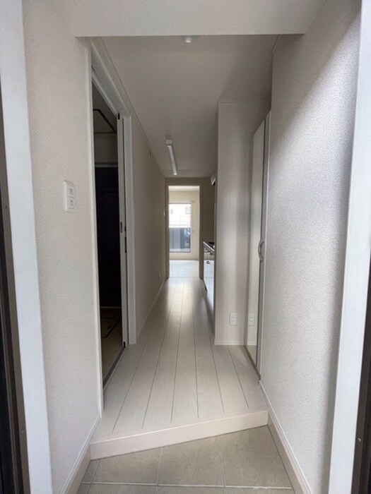 物件内観写真17　(玄関)