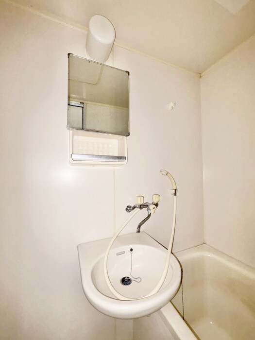 物件内観写真12　(洗面)