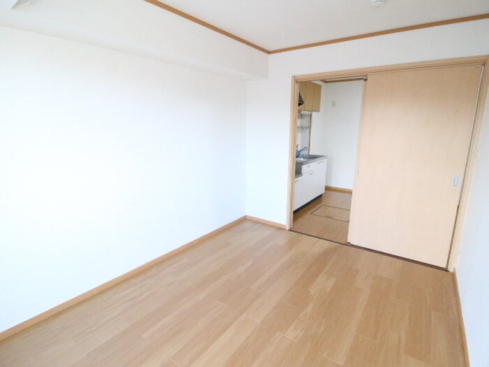 物件内観写真10　(居室)