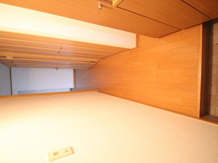 物件内観写真18　(廊下)