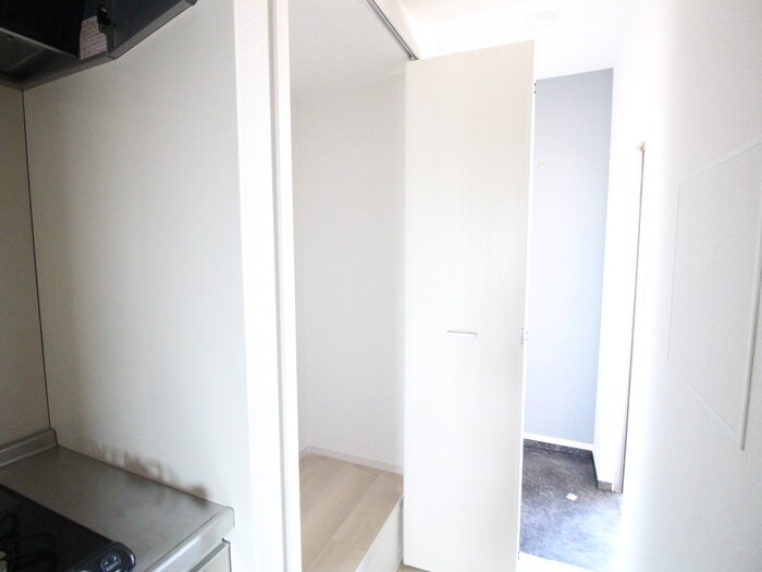 物件内観写真15　(収納)