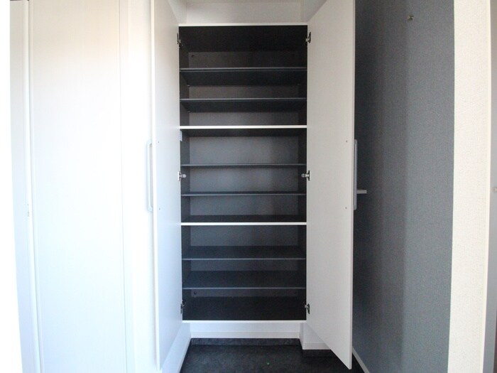 物件内観写真16　(靴箱)