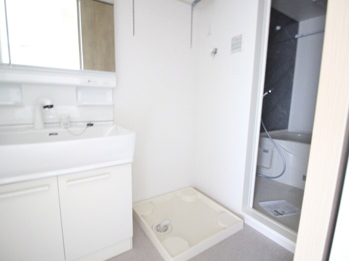 物件内観写真17　(洗濯機置場)