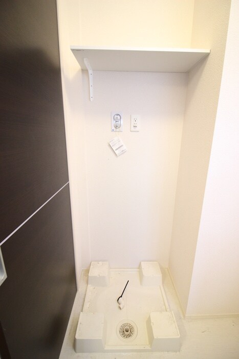 物件内観写真21　(洗濯機置場)