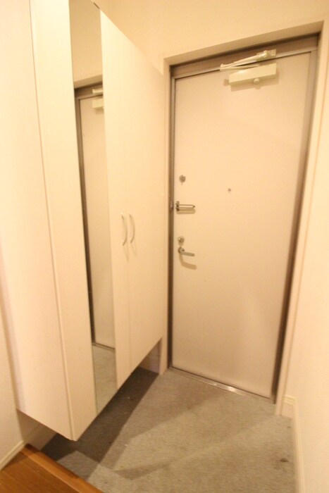 物件内観写真22　(玄関)
