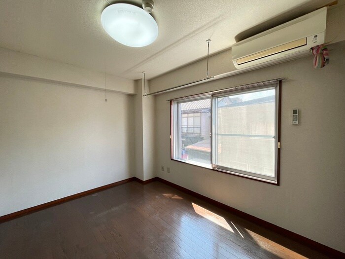 物件内観写真22　(居室)