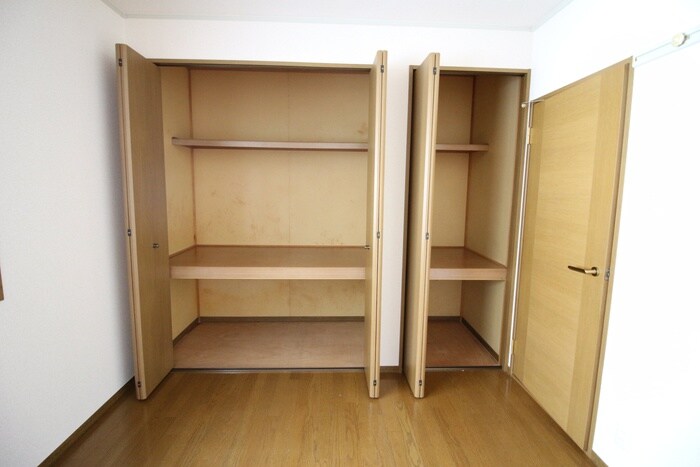 物件内観写真11　(収納)