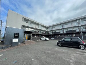 ロイヤル岩切Ⅶ外観写真