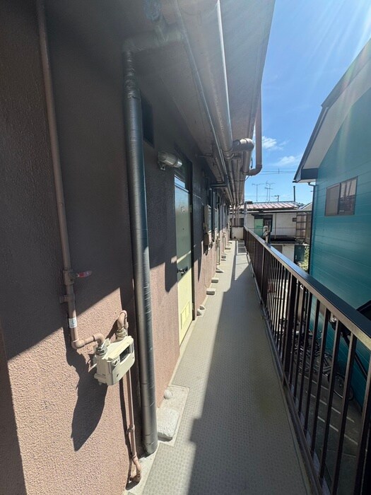 物件外観写真6　(エントランス部分)