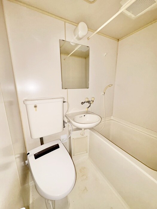 物件内観写真10　(バス／シャワールーム等)