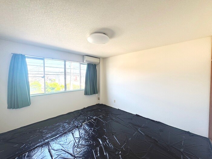 物件内観写真10　(居室)