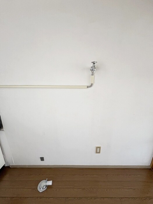 物件内観写真13　(洗濯機置場)