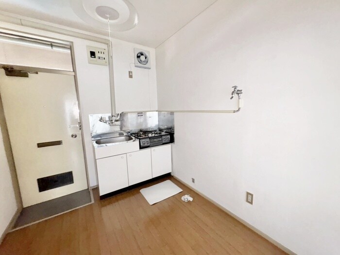 物件内観写真16　(廊下)