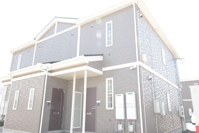 物件外観写真1　(外観写真)