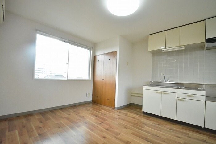 物件内観写真7　(居室)