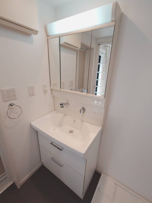 物件内観写真10　(洗面)