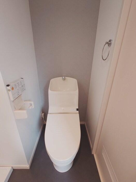 物件内観写真12　(トイレ)