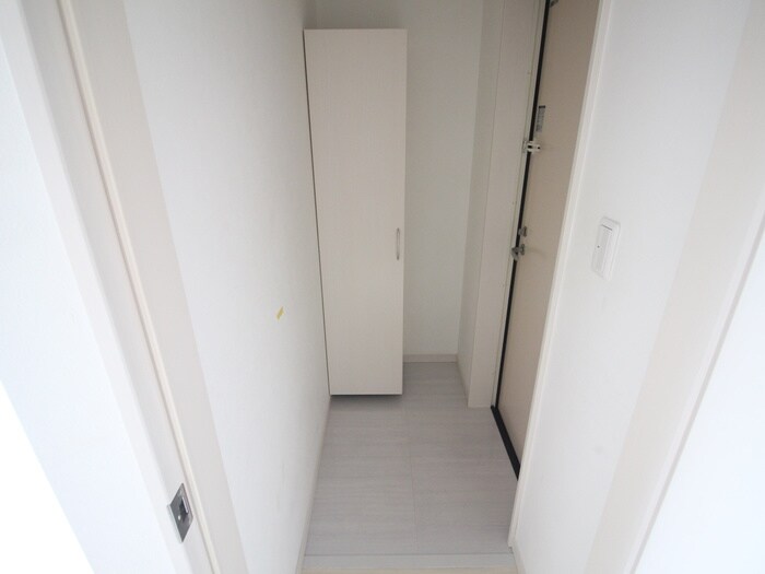 物件内観写真18　(玄関)