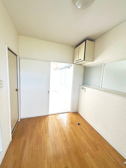 物件内観写真14　(廊下)