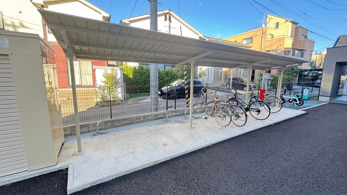 物件外観写真5　(駐輪場)
