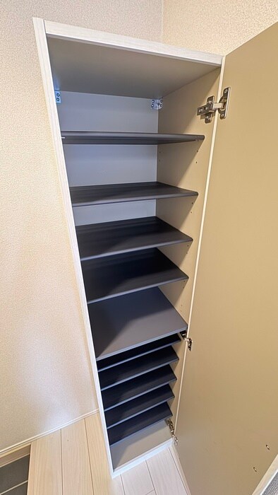 物件内観写真18　(靴箱)