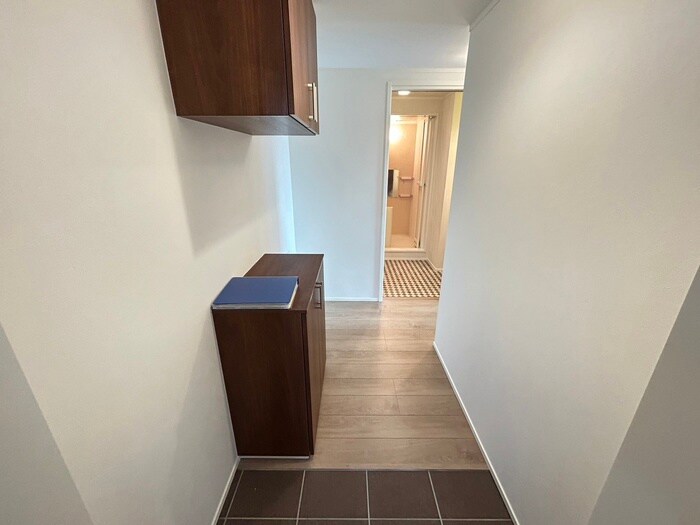 物件内観写真14　(玄関)