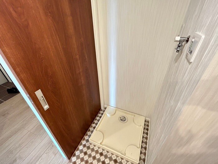 物件内観写真17　(洗濯機置場)