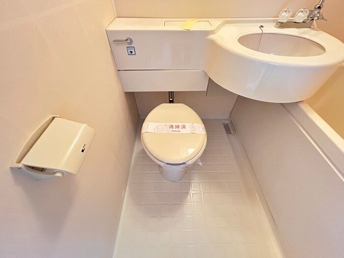 物件内観写真13　(トイレ)