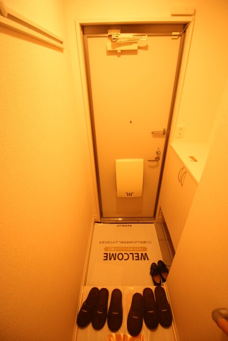 物件内観写真7　(玄関)