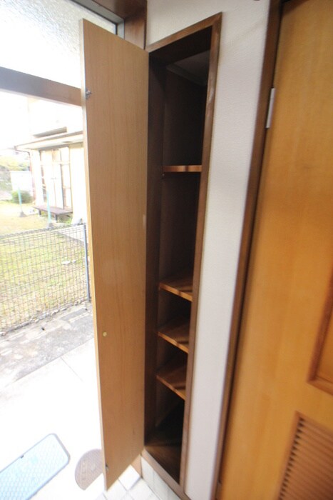 物件内観写真8　(靴箱)